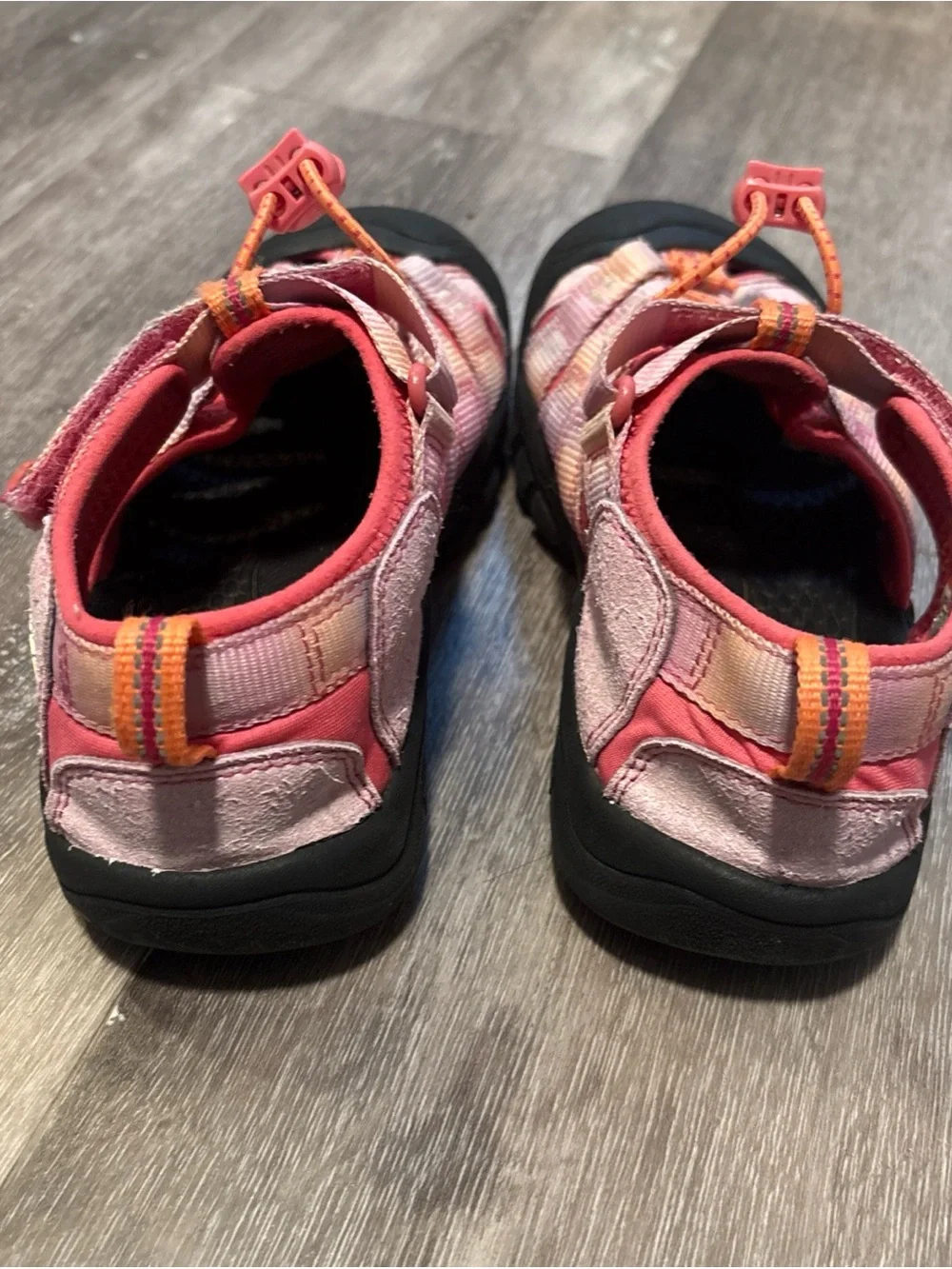 Keen Girls Rubber Toe Newport Hiking Walking Sandals Size 1 Pink Multi